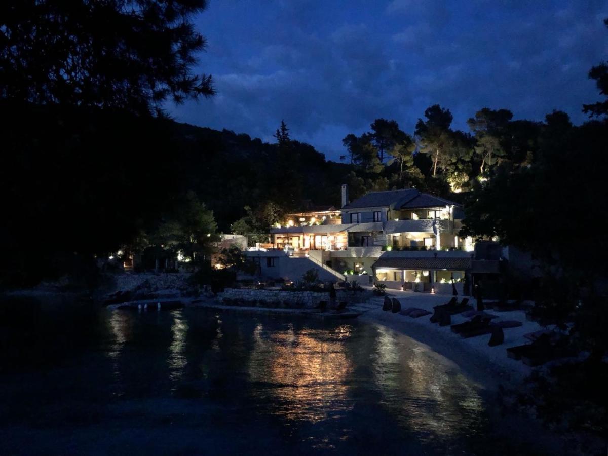 ホテルLittle Green Bay Hvar Island エクステリア 写真