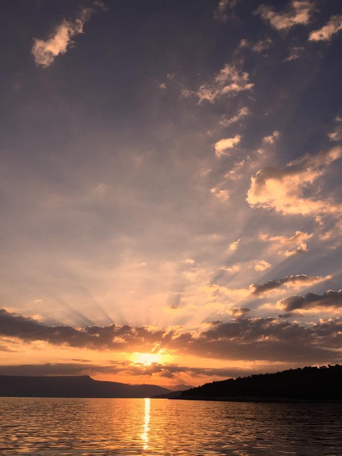 ホテルLittle Green Bay Hvar Island エクステリア 写真